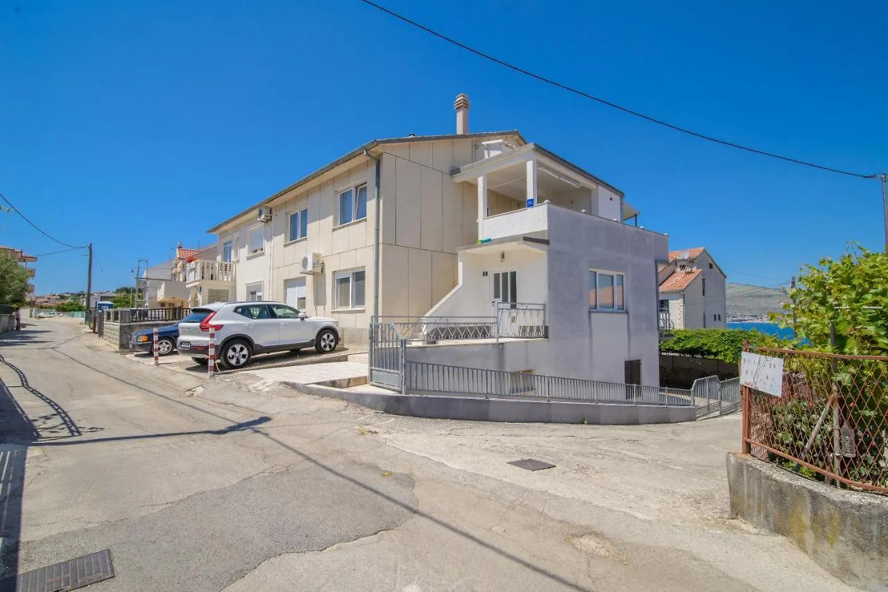 Apartments Tonka Trogir Kroatië